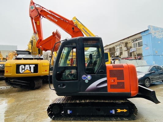 7-тонный оригинальный японский экскаватор Hitachi ZX70 с мощностью двигателя 40,5 кВт и вместимостью 0.3 м3