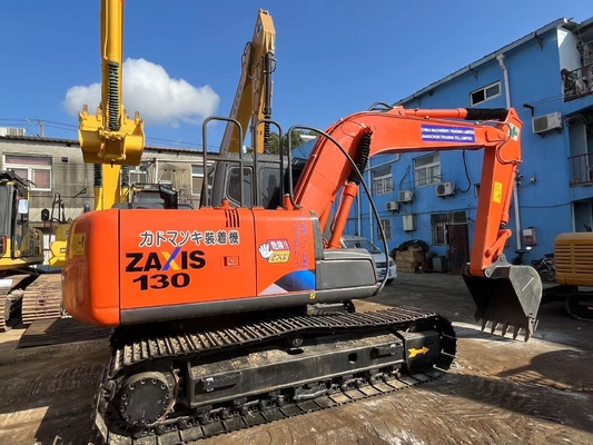 13 тонн оригинальный японский использованный экскаватор Hitachi ZX130 с силой двигателя 66 кВт и вместимостью в ведро 0,52 м3