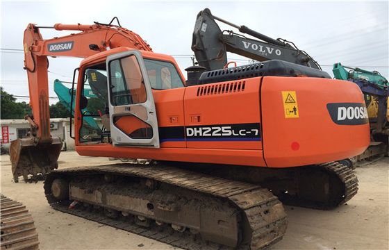 22 тонны оригинальный использованный экскаватор Doosan DH225 с емкостью 0.39-1.49 м3