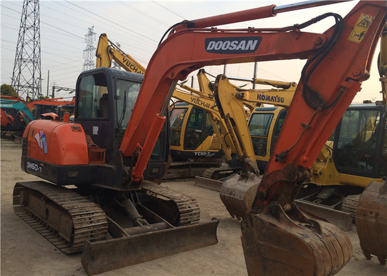 6 тонн оригинальная используемая экскаваторная экскаваторная машина Doosan DH60-7 с емкостью 0.09-0.2 м3