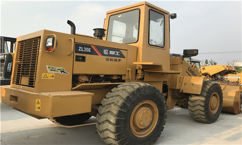 3-5 тонн Использованная колесная погрузчица Liugong ZL30E 1,5 ≈ 3,0 м3 ведровая погрузчица