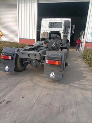 Подержанный Sinotruk Howo 371hp грузовик трактор прицеп голова 6x4 Для продажи