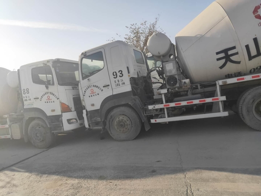 Подержанный бетонный смеситель GAC Hino 6х4 350 л.с.