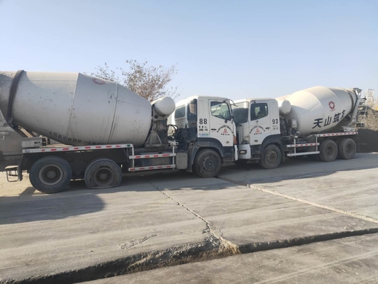 Подержанный бетонный смеситель GAC Hino 6х4 350 л.с.
